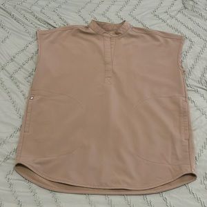 FIGS Rafaela scrub top in XXS color Khaki